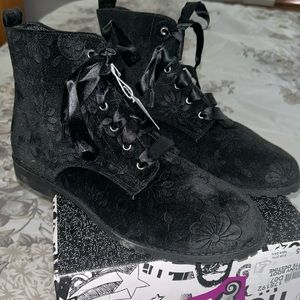 New big girls combat boots